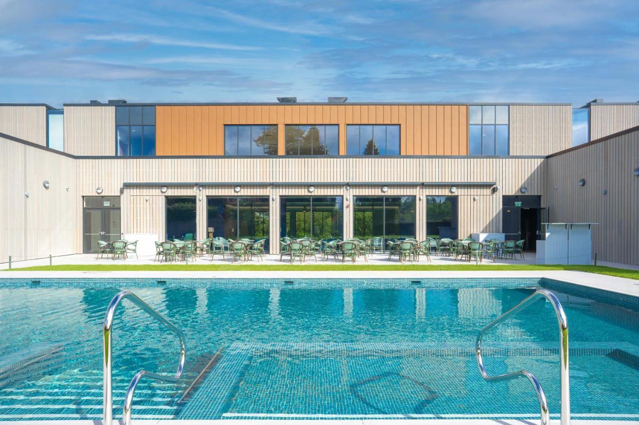 Foxhills Club & Resort Ottershaw Exterior foto